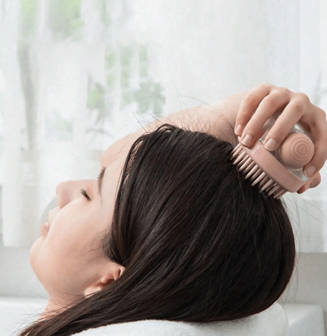 1 Pc Multi-Functional Shampoo Brush